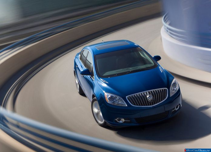 2013 Buick Verano Turbo - фотография 2 из 11