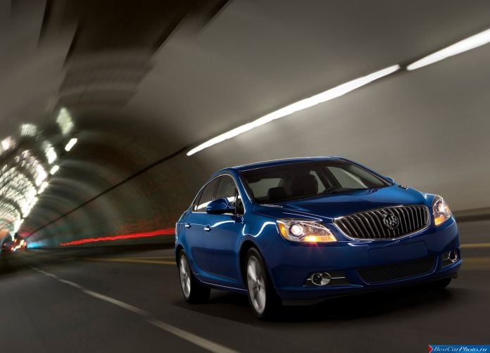 2013 Buick Verano Turbo - фотография 4 из 11