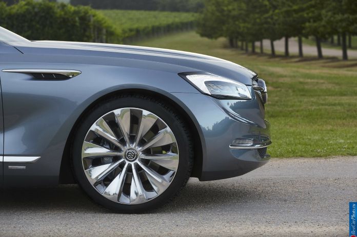 2015 Buick Avenir Concept - фотография 8 из 23