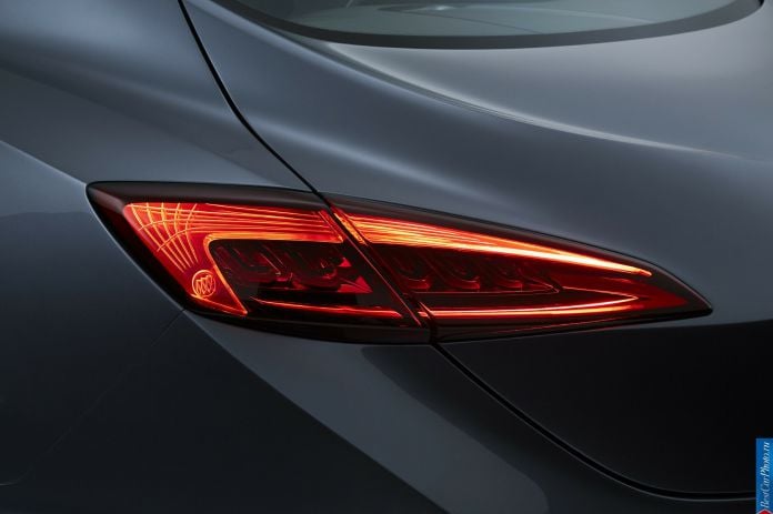 2015 Buick Avenir Concept - фотография 12 из 23