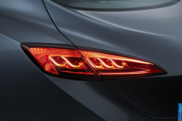 2015 Buick Avenir Concept - фотография 13 из 23