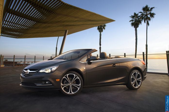 2016 Buick Cascada Convertible - фотография 1 из 15