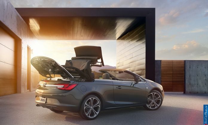 2016 Buick Cascada Convertible - фотография 2 из 15