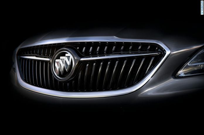 2017 Buick LaCrosse - фотография 10 из 41