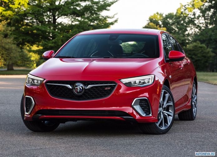 2018 Buick Regal GS - фотография 1 из 14
