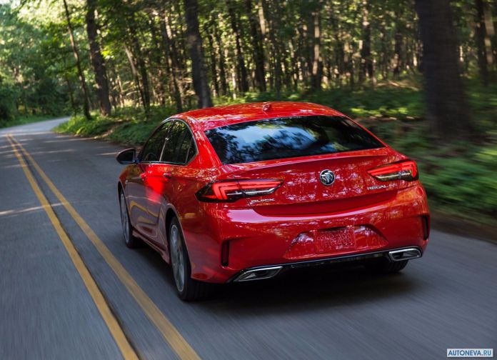 2018 Buick Regal GS - фотография 6 из 14