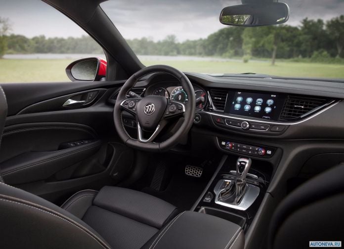 2018 Buick Regal GS - фотография 8 из 14