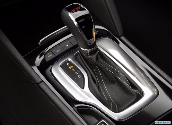 2018 Buick Regal GS - фотография 11 из 14