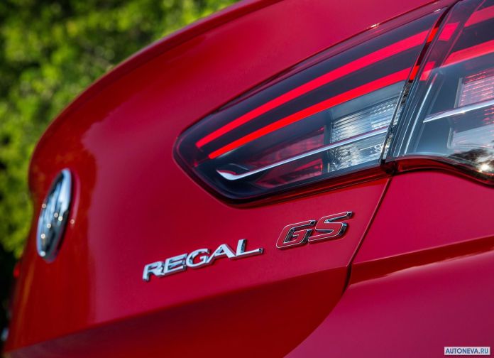 2018 Buick Regal GS - фотография 13 из 14