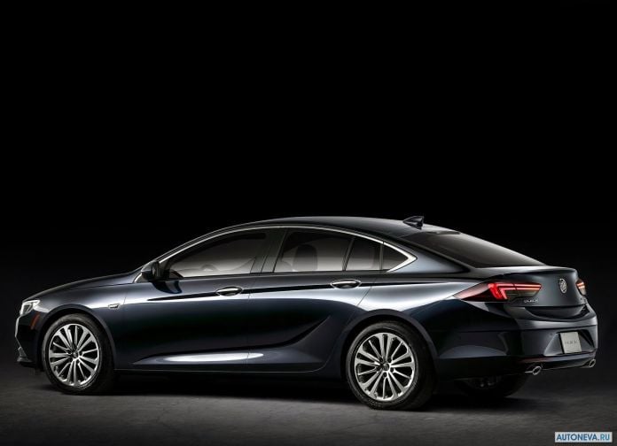 2018 Buick Regal Sportback - фотография 4 из 8
