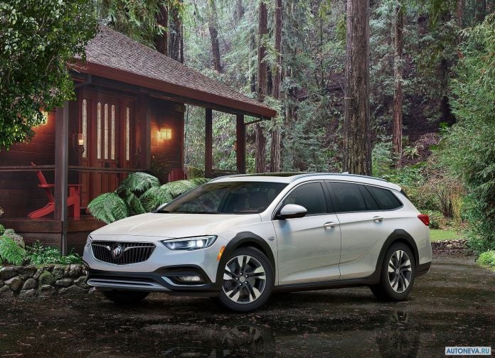 2018 Buick Regal TourX - фотография 1 из 11