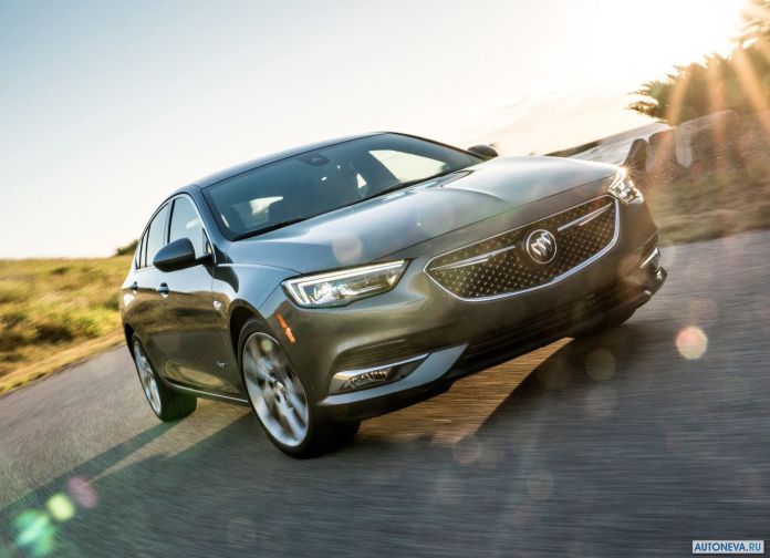 2019 Buick Regal Avenir - фотография 3 из 16