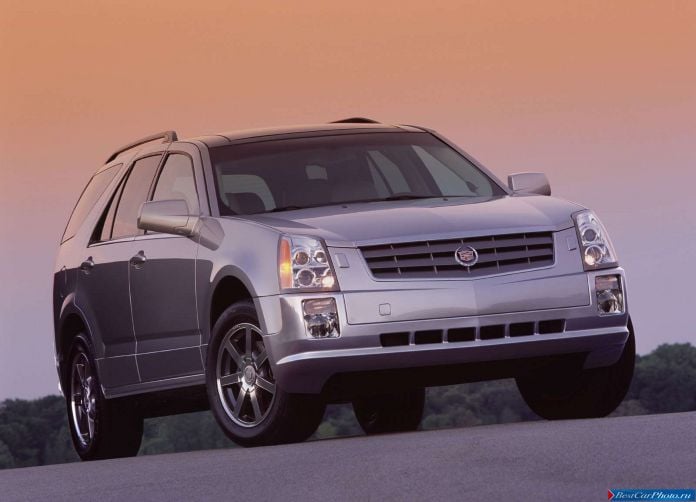 2004 Cadillac SRX - фотография 4 из 37