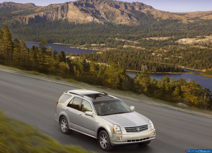 2004 Cadillac SRX - фотография 6 из 37