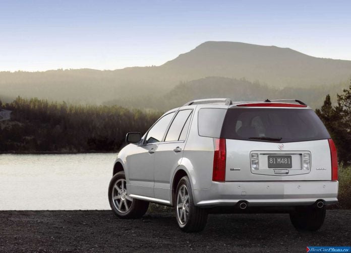 2004 Cadillac SRX - фотография 11 из 37