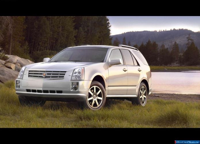 2004 Cadillac SRX - фотография 16 из 37