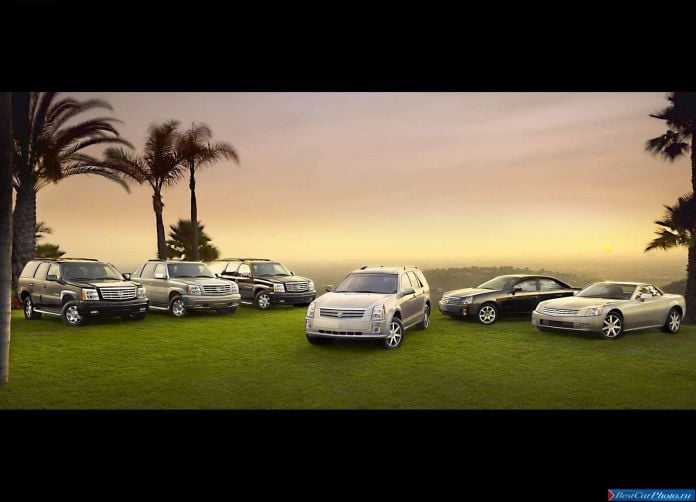 2004 Cadillac SRX - фотография 17 из 37