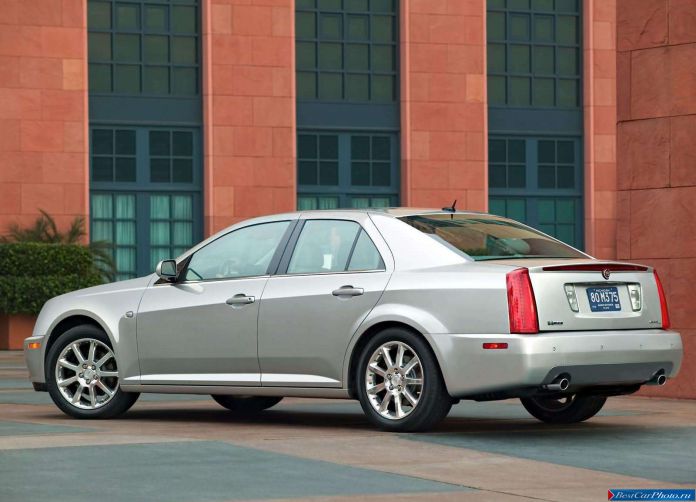 2005 Cadillac STS - фотография 18 из 30