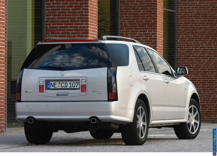 2005 Cadillac SRX Euro - фотография 9 из 13