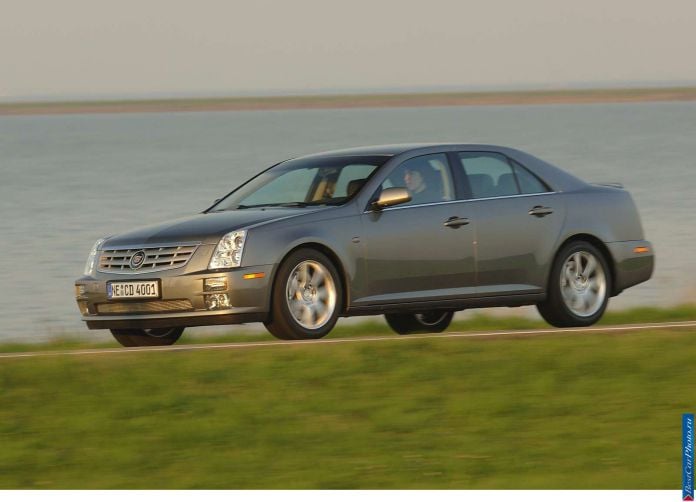 2005 Cadillac STS Euro - фотография 12 из 32
