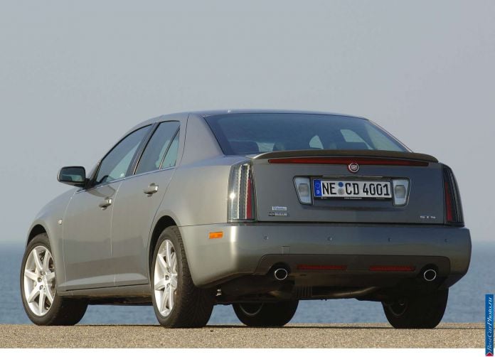 2005 Cadillac STS Euro - фотография 21 из 32