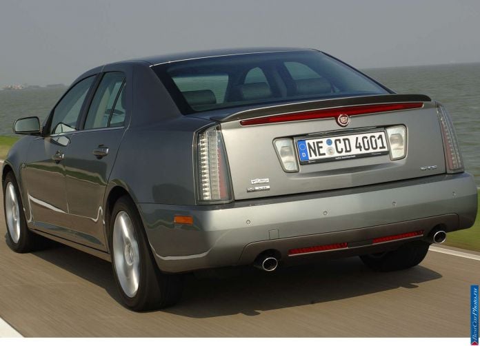 2005 Cadillac STS Euro - фотография 24 из 32