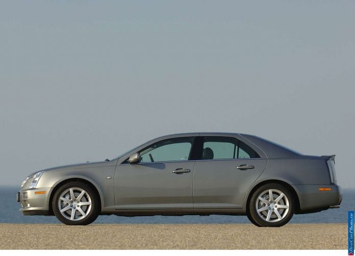 2005 Cadillac STS Euro - фотография 25 из 32