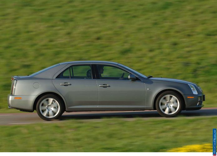2005 Cadillac STS Euro - фотография 27 из 32