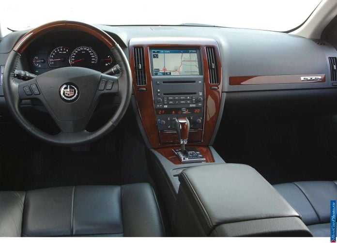 2005 Cadillac STS Euro - фотография 29 из 32