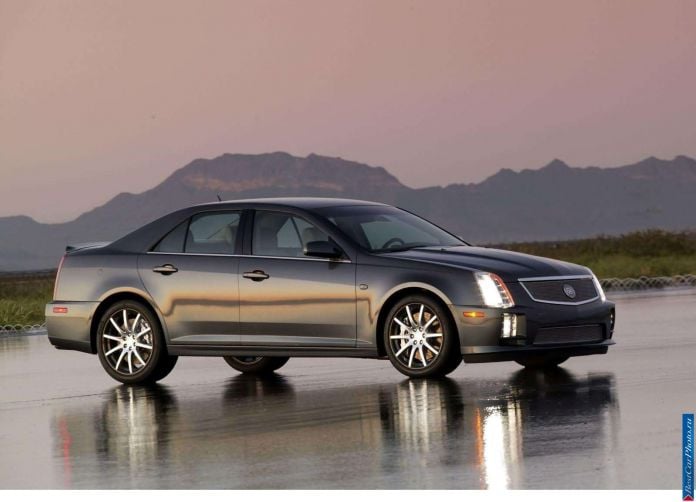 2005 Cadillac STS SAE 100 - фотография 2 из 38