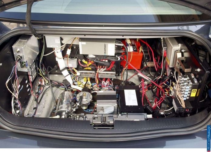 2005 Cadillac STS SAE 100 - фотография 35 из 38