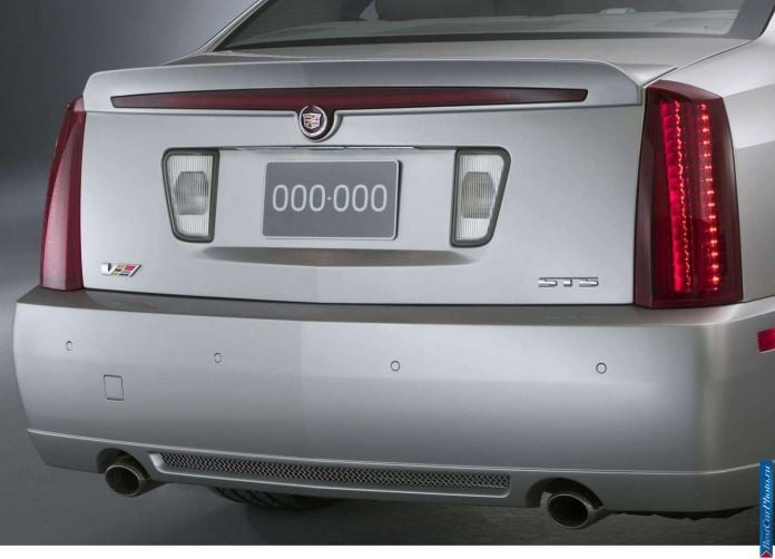2006 Cadillac STSV - фотография 23 из 36 2006 Cadillac STSV - фотография 23 из 36