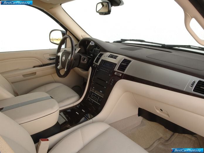 2007 Cadillac Escalade European Version - фотография 35 из 59
