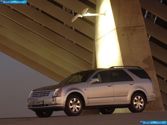 2007 Cadillac Srx European Version - фотография 2 из 27