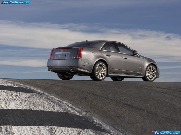 2009 Cadillac Cts-v - фотография 10 из 21