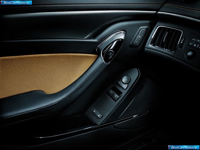 2011 Cadillac Cts-v Coupe - фотография 28 из 30