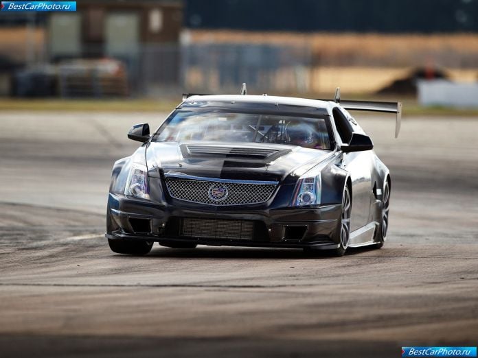 2011 Cadillac Cts-v Coupe Race Car - фотография 2 из 37