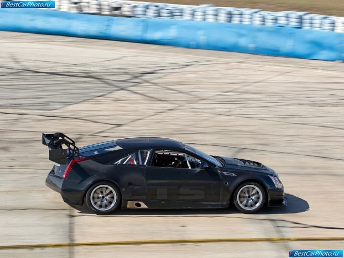 2011 Cadillac Cts-v Coupe Race Car - фотография 14 из 37