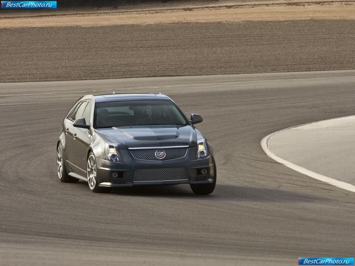 2011 Cadillac Cts-v Sport Wagon - фотография 8 из 29