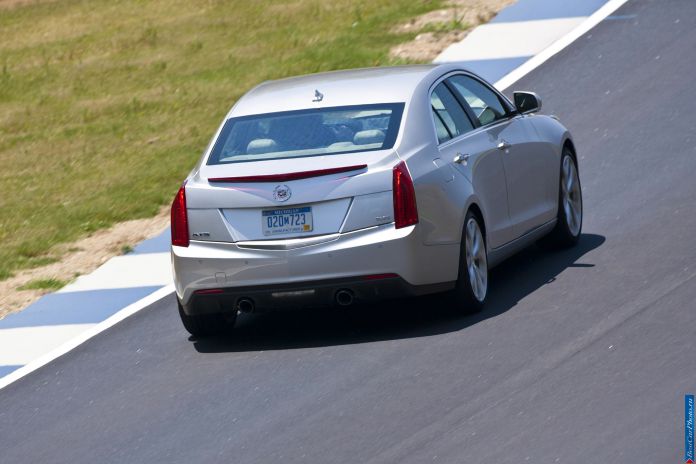 2013 Cadillac ATS - фотография 15 из 140