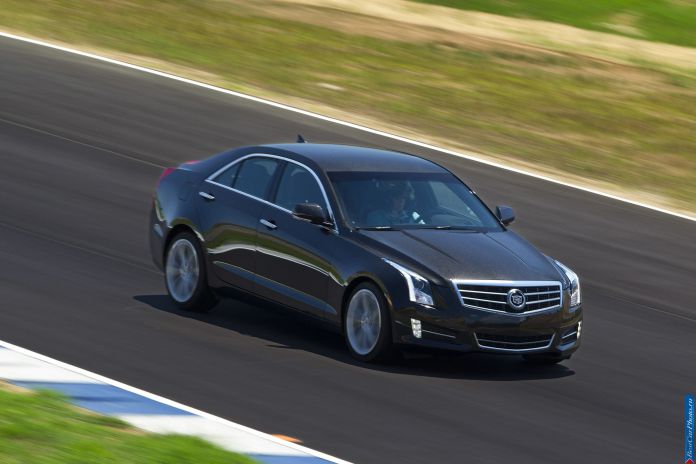 2013 Cadillac ATS - фотография 33 из 140