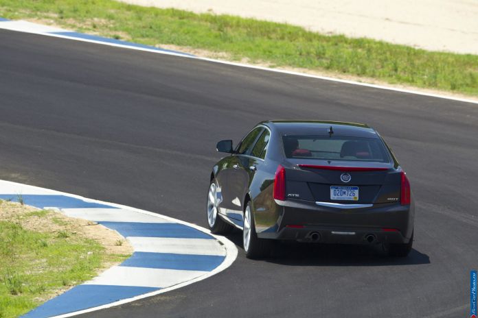 2013 Cadillac ATS - фотография 49 из 140