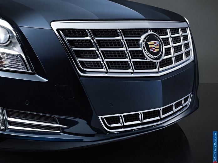 2013 Cadillac XTS - фотография 3 из 64