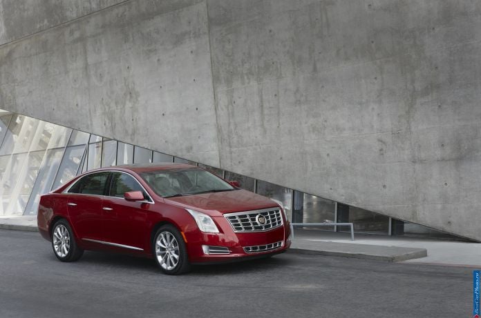 2013 Cadillac XTS - фотография 6 из 64