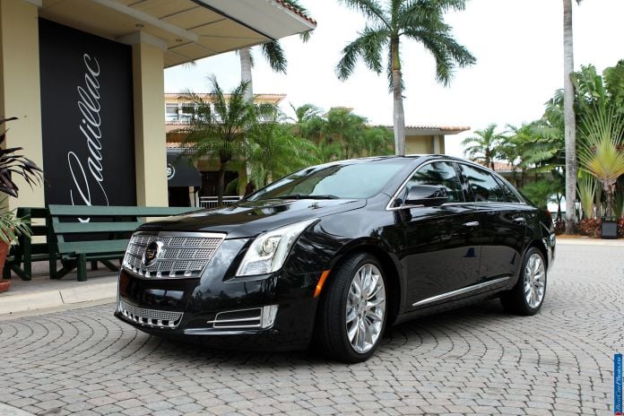 2013 Cadillac XTS - фотография 7 из 64