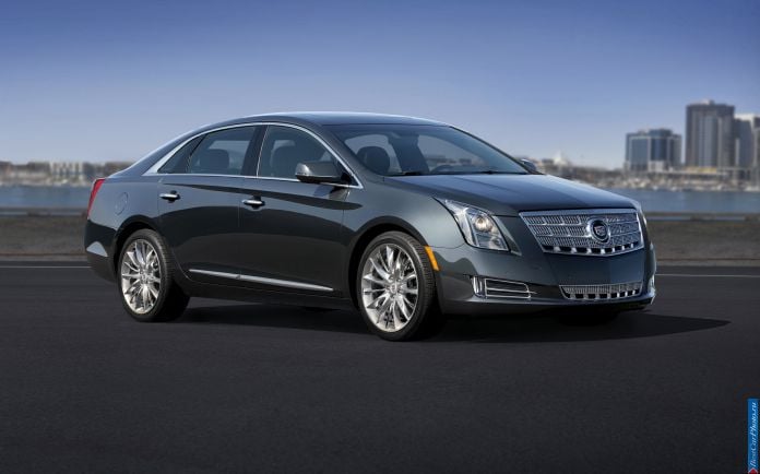 2013 Cadillac XTS - фотография 11 из 64