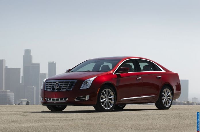 2013 Cadillac XTS - фотография 16 из 64