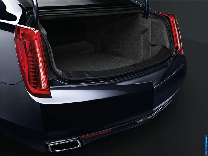 2013 Cadillac XTS - фотография 20 из 64