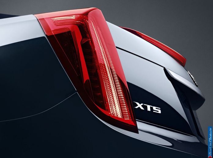 2013 Cadillac XTS - фотография 27 из 64