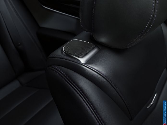 2013 Cadillac XTS - фотография 34 из 64